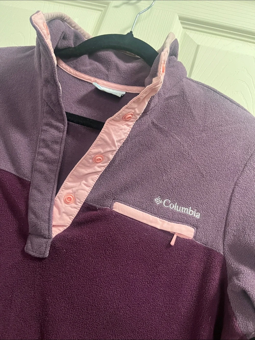 Columbia Two-Tone Purple Fleece Cowl Pullover with Pink Trim